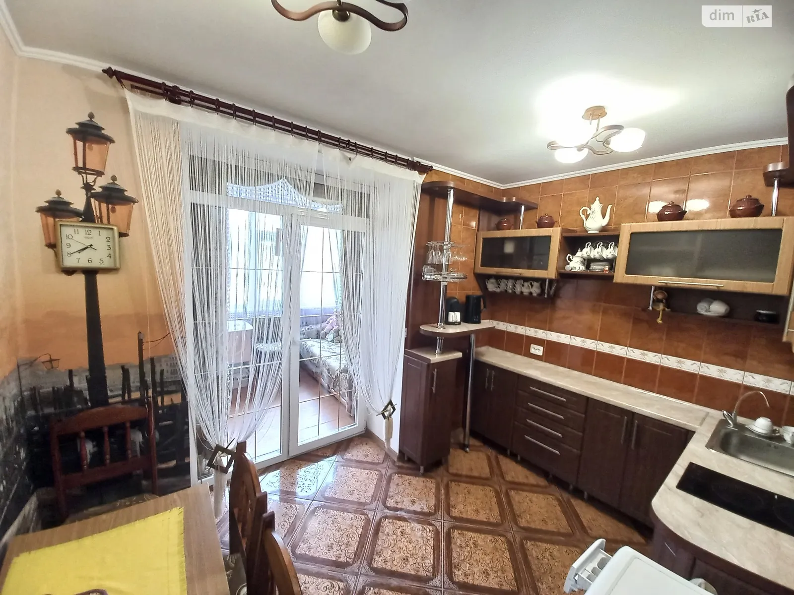 Продается 2-комнатная квартира 67 кв. м в Жмеринке, цена: 38500 $