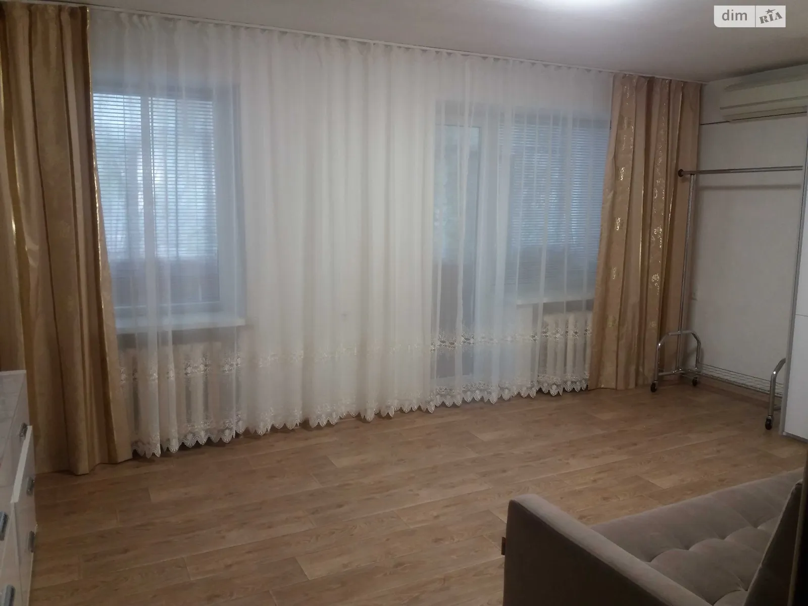 Продается 3-комнатная квартира 64 кв. м в Днепре, ул. Левка Лукьяненко, 18 - фото 1