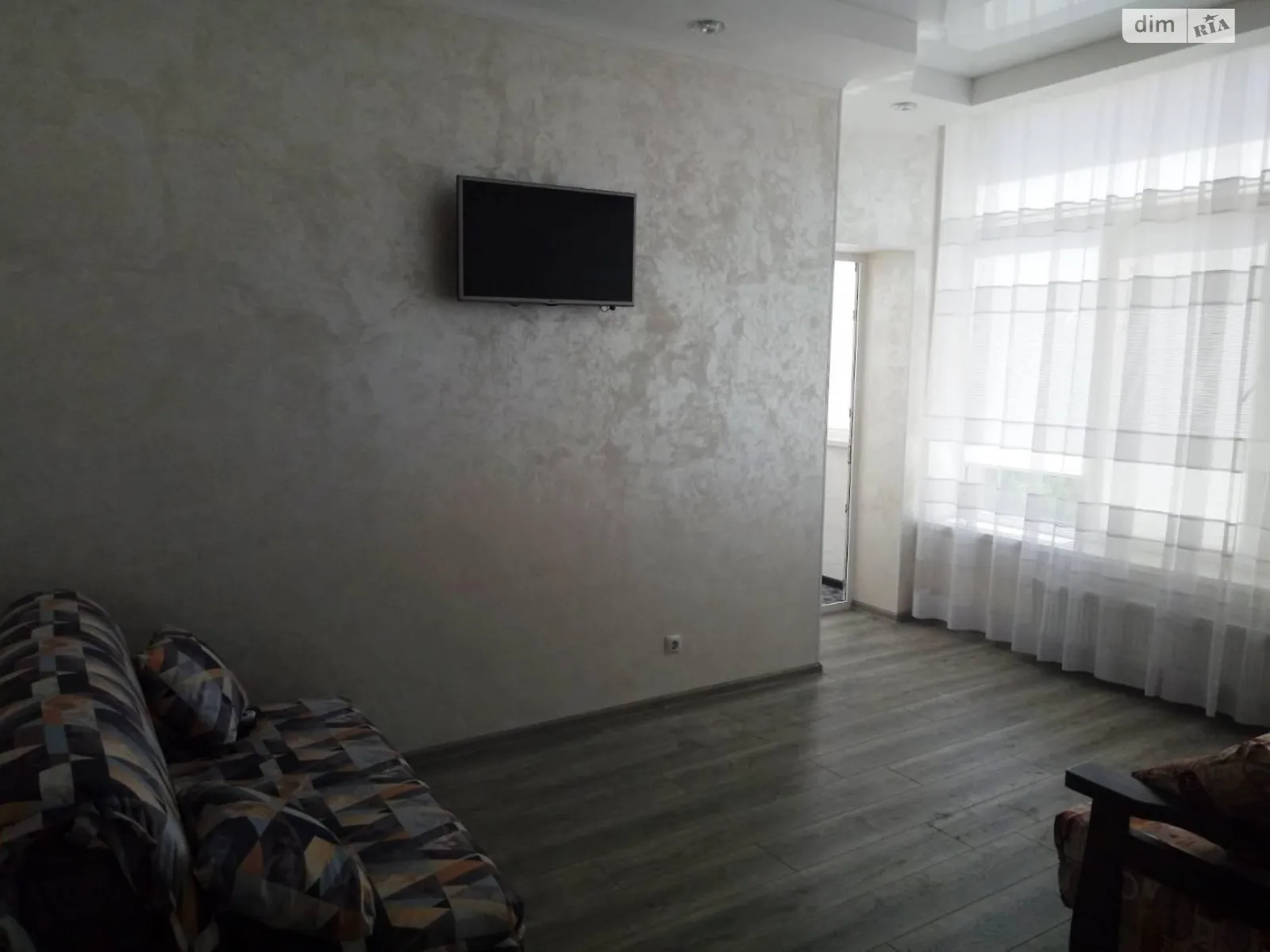 Продається 1-кімнатна квартира 35 кв. м у Чорноморську, вул. 1 Травня