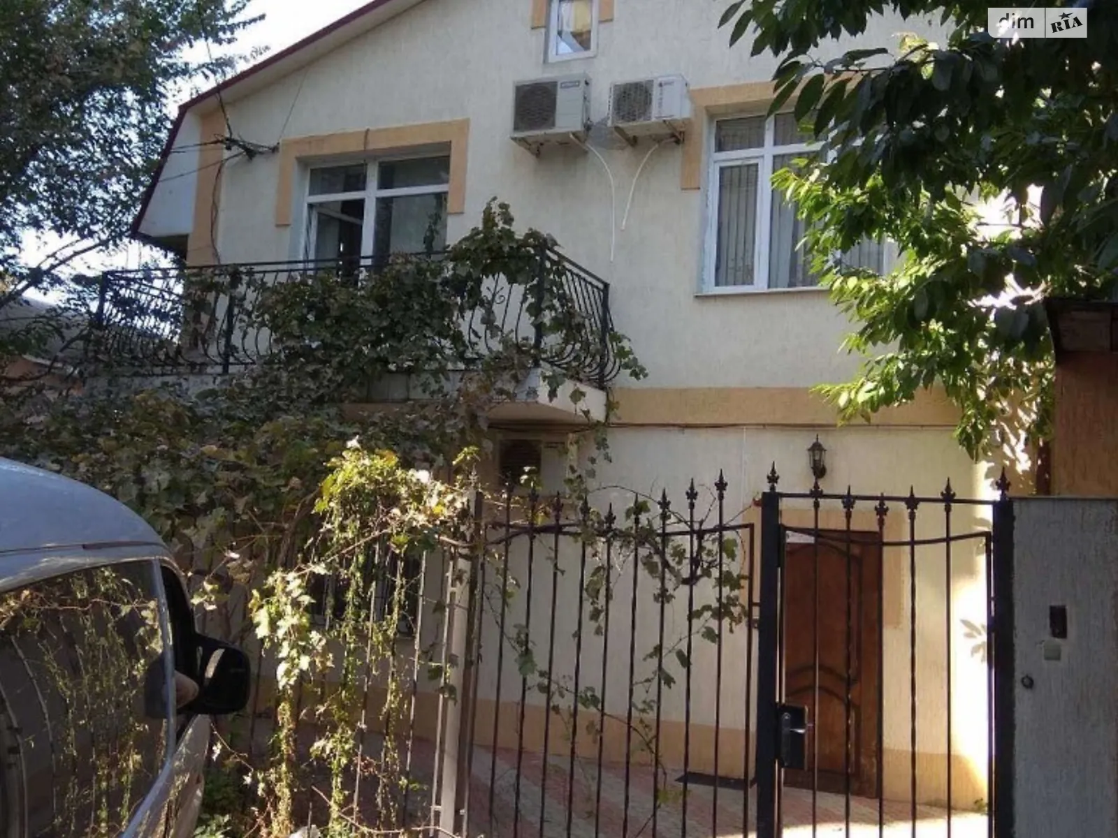 Продається будинок 2 поверховий 129 кв. м з гаражем, цена: 150000 $