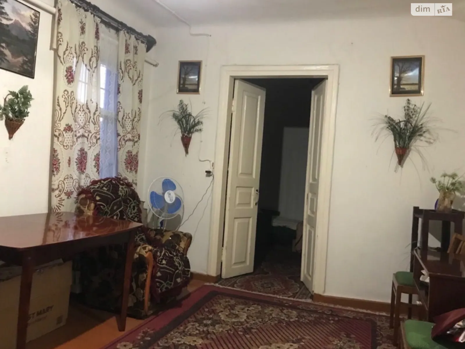 Продается 4-комнатная квартира 53 кв. м в Днепре, ул. Камчатская