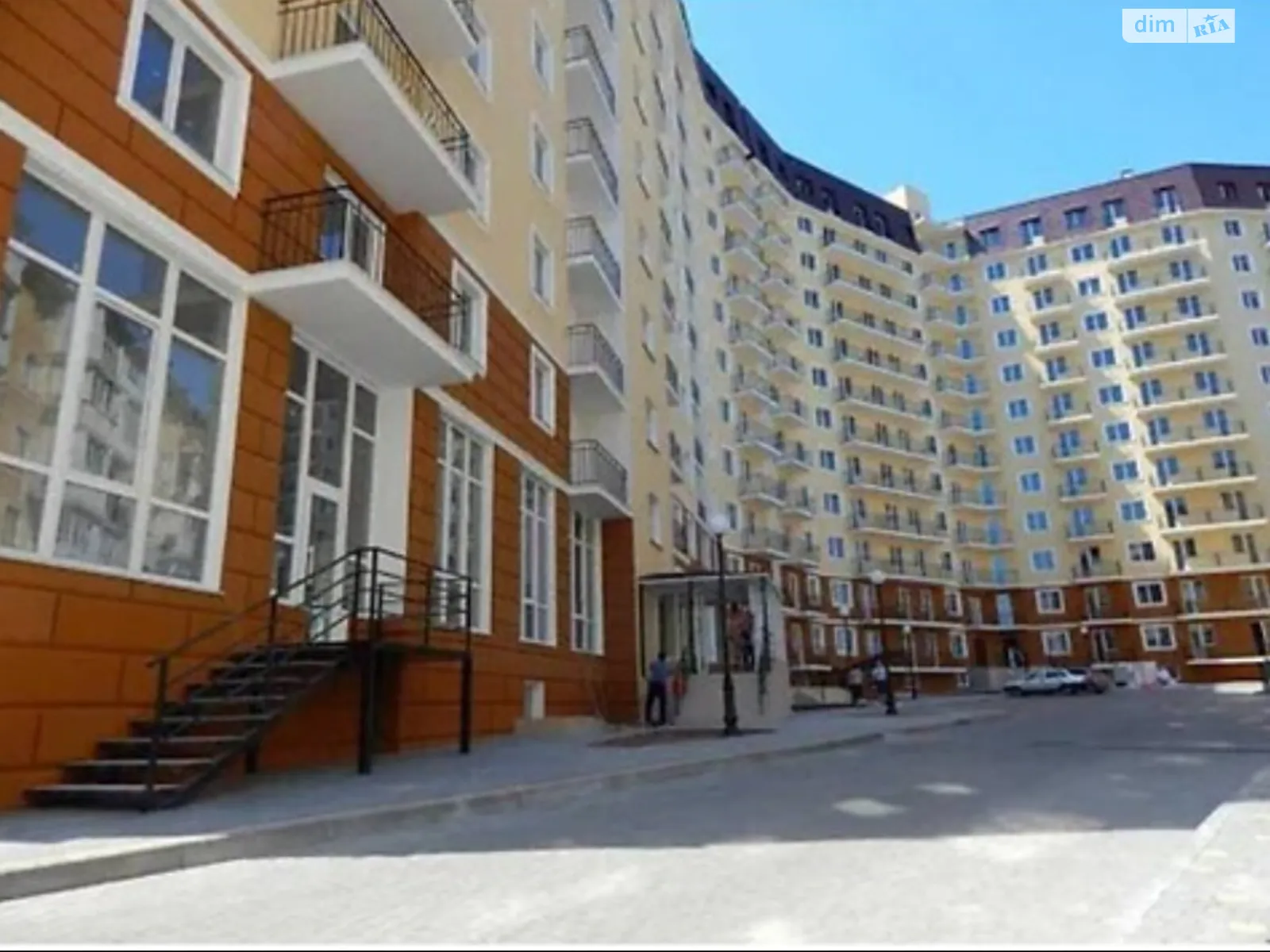 Продается 1-комнатная квартира 61 кв. м в Одессе, ул. Люстдорфская дорога, 100Б - фото 1