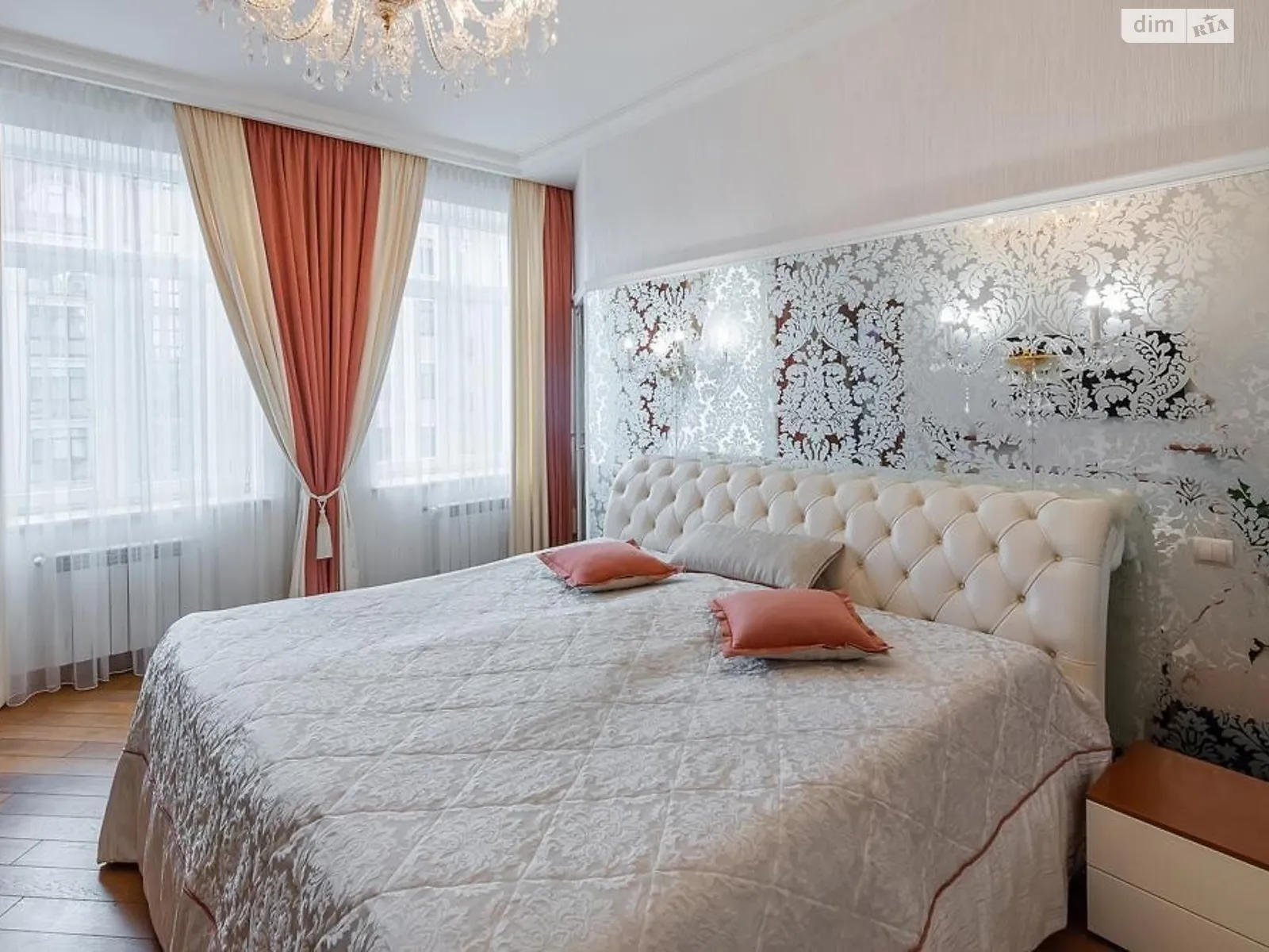 Продается 4-комнатная квартира 160 кв. м в Киеве, ул. Протасов Яр, 8 - фото 1