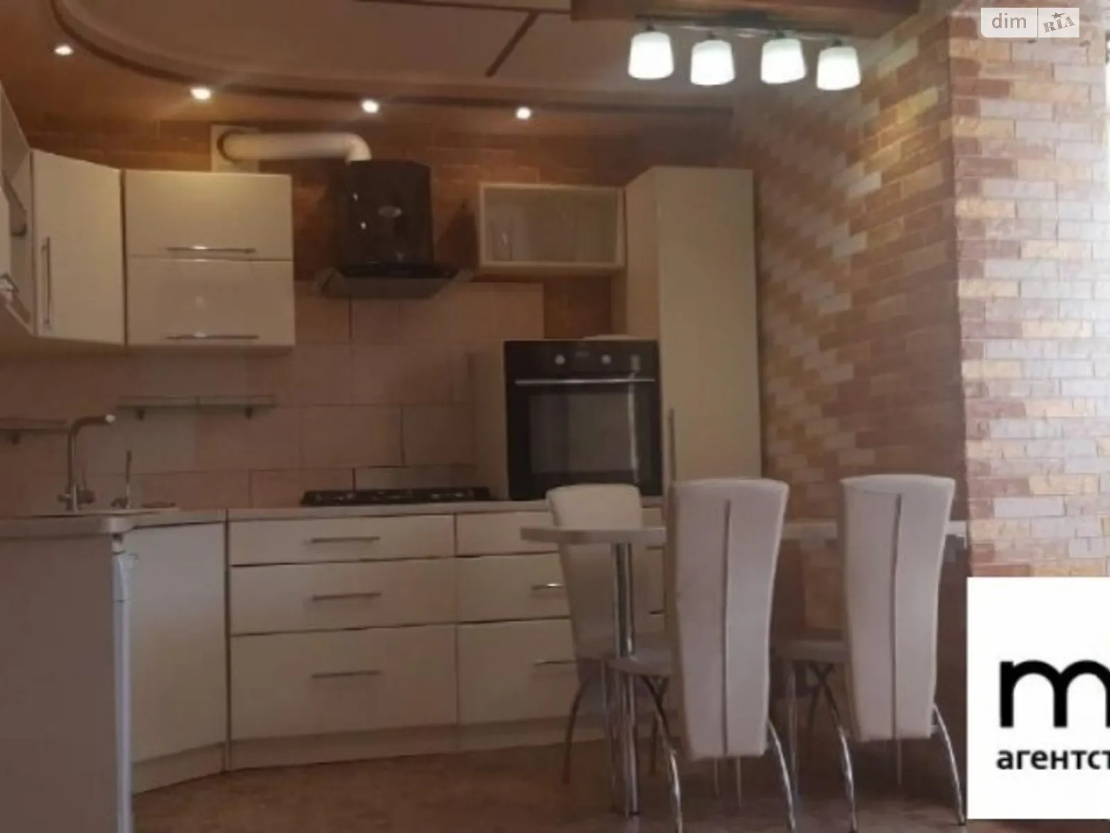 Продается 3-комнатная квартира 99 кв. м в Одессе, ул. Палия Семена