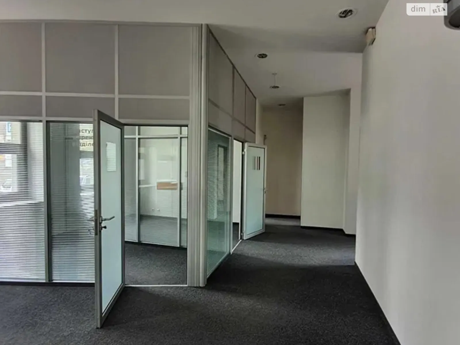 Продается офис 2736 кв. м в бизнес-центре - фото 3