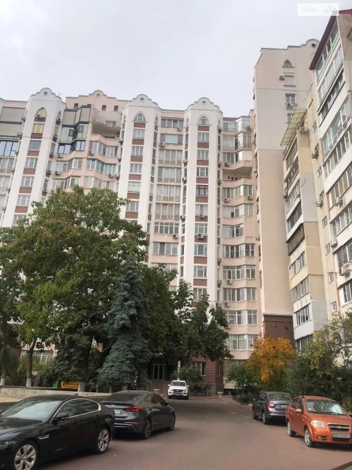 Продается 2-комнатная квартира 57 кв. м в Одессе, пер. Клубничный, 31