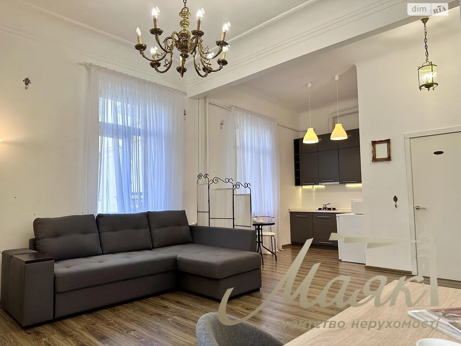 Продается 1-комнатная квартира 40 кв. м в Киеве, цена: 135000 $