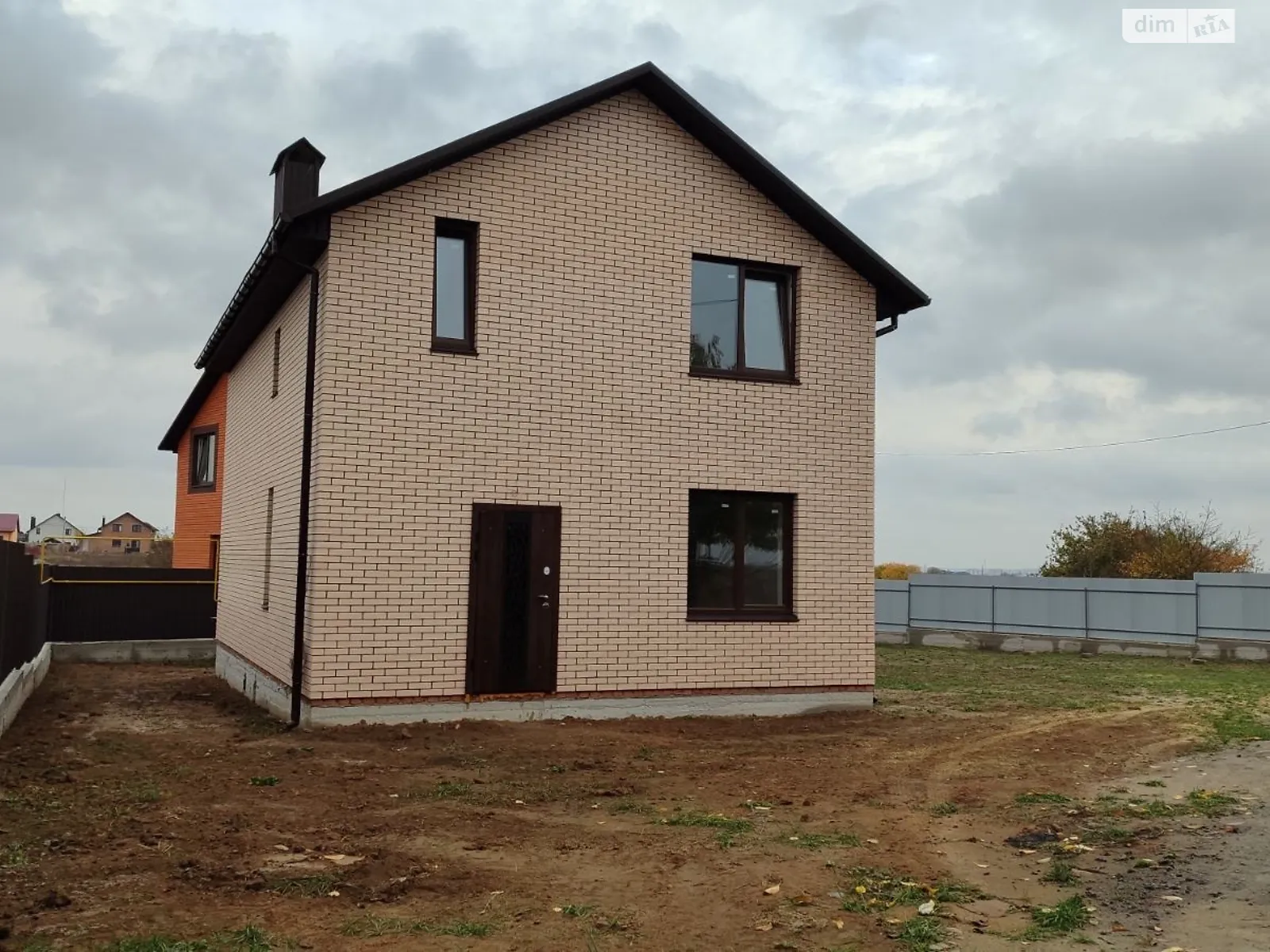 Продается дом на 2 этажа 115 кв. м с баней/сауной, цена: 85000 $ - фото 1