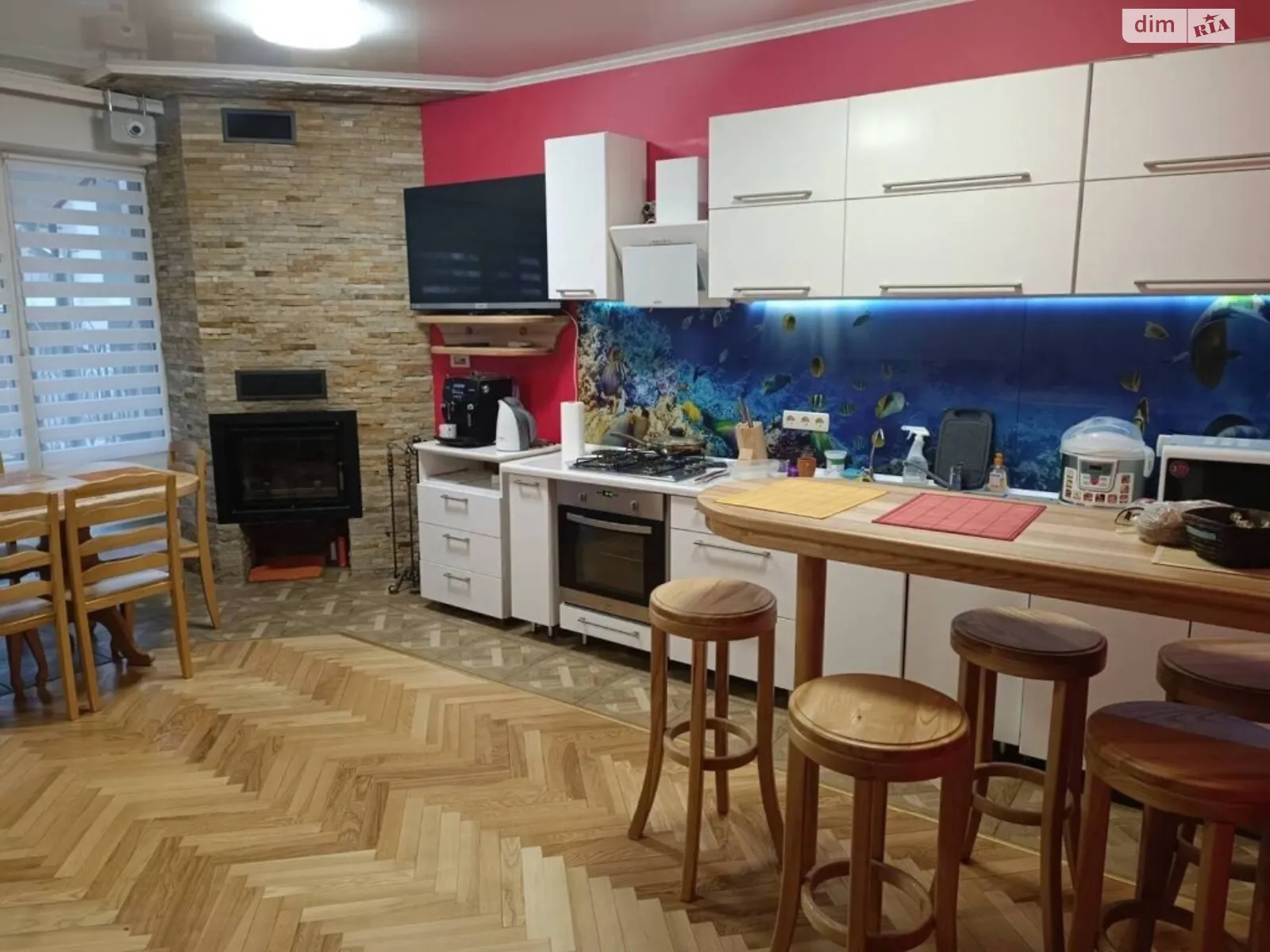 Продається будинок 2 поверховий 124 кв. м з гаражем, цена: 154000 €