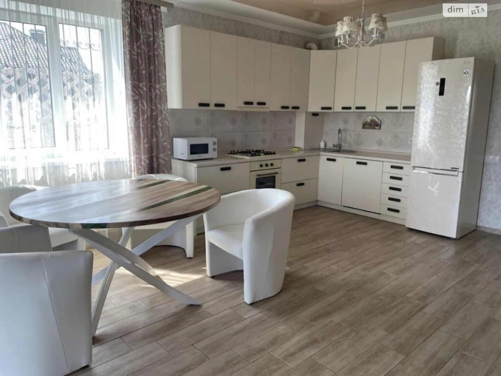 Сдается в аренду одноэтажный дом с участком, цена: 5500 грн