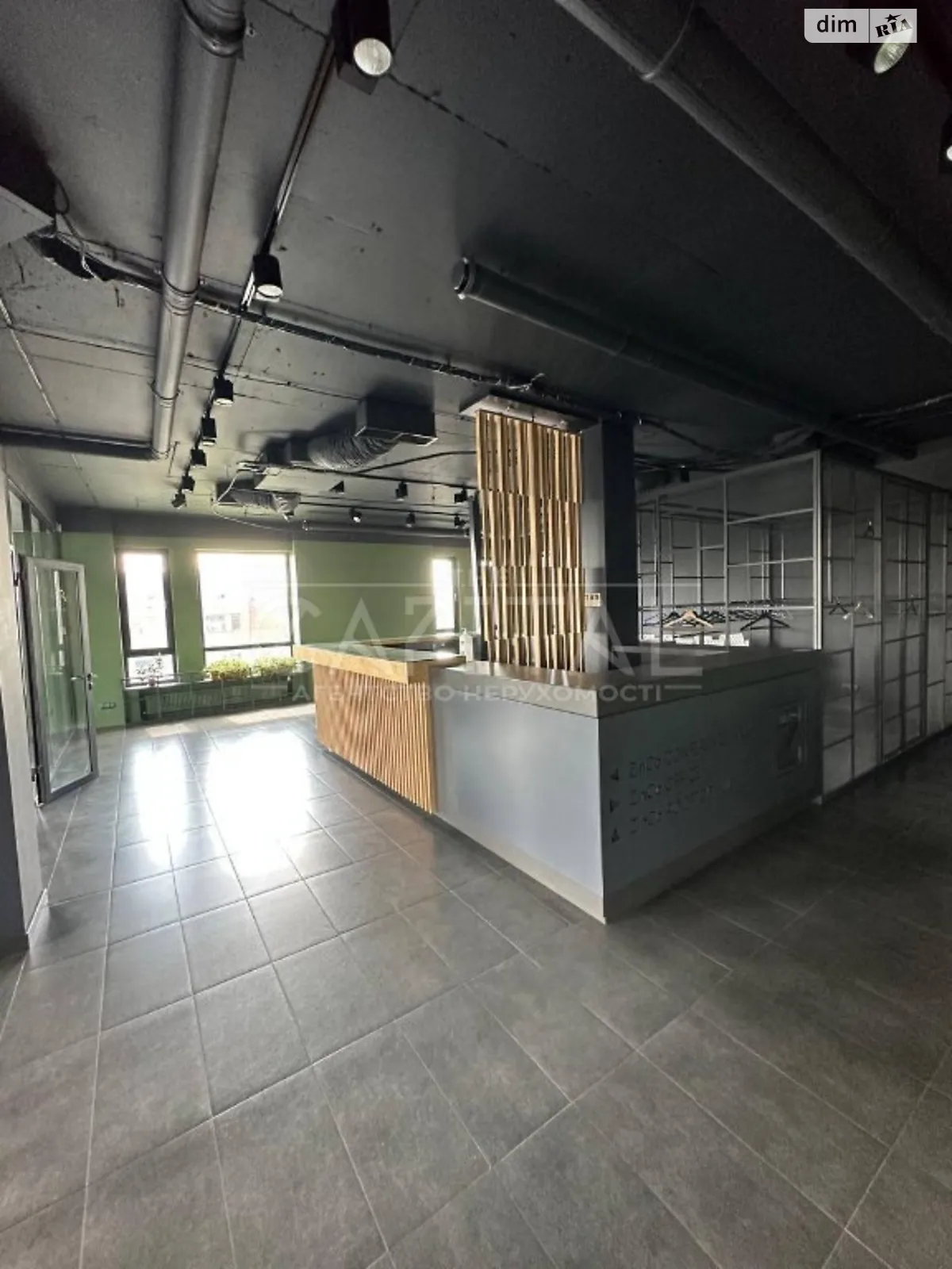Здається в оренду офіс 245 кв. м в бізнес-центрі, цена: 2500 $ - фото 1