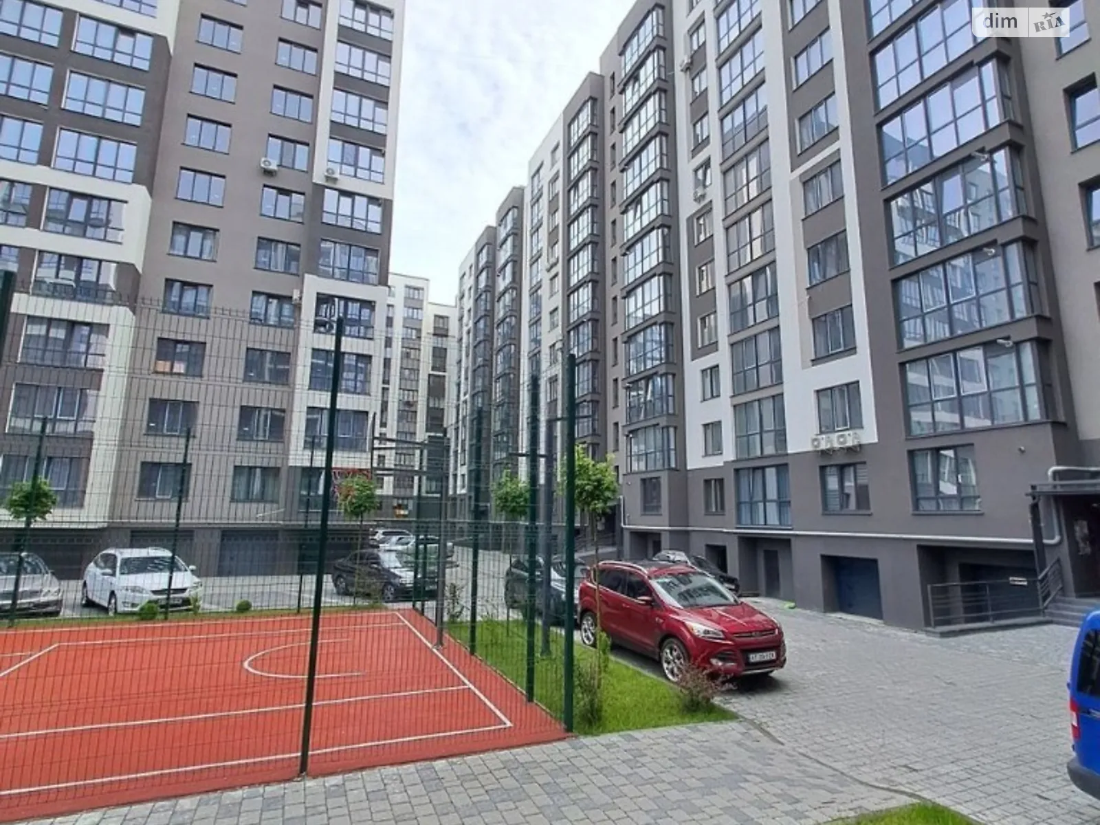 Продается 1-комнатная квартира 38 кв. м в Ивано-Франковске, ул. Героев Николаева(Сеченова)