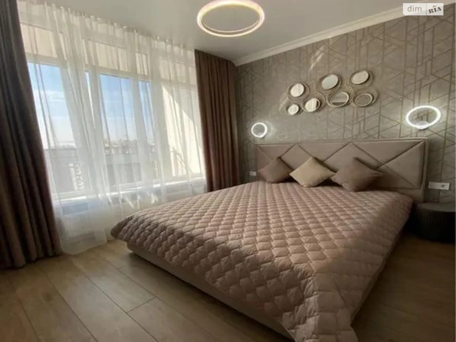 Продается 1-комнатная квартира 45 кв. м в Одессе, цена: 68000 $