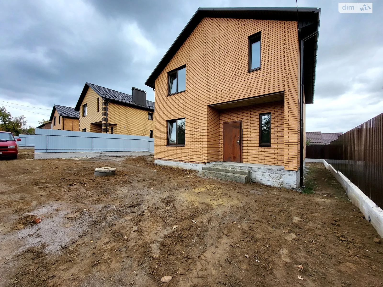 Продается дом на 2 этажа 122 кв. м с гаражом, цена: 88000 $ - фото 1