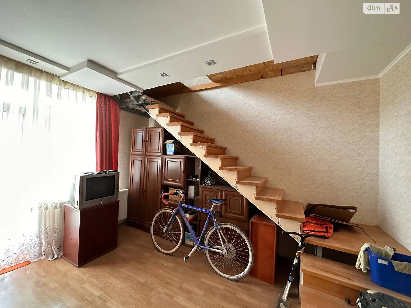 Продается 3-комнатная квартира 116 кв. м в Ивано-Франковске, ул. Симоненко Василия