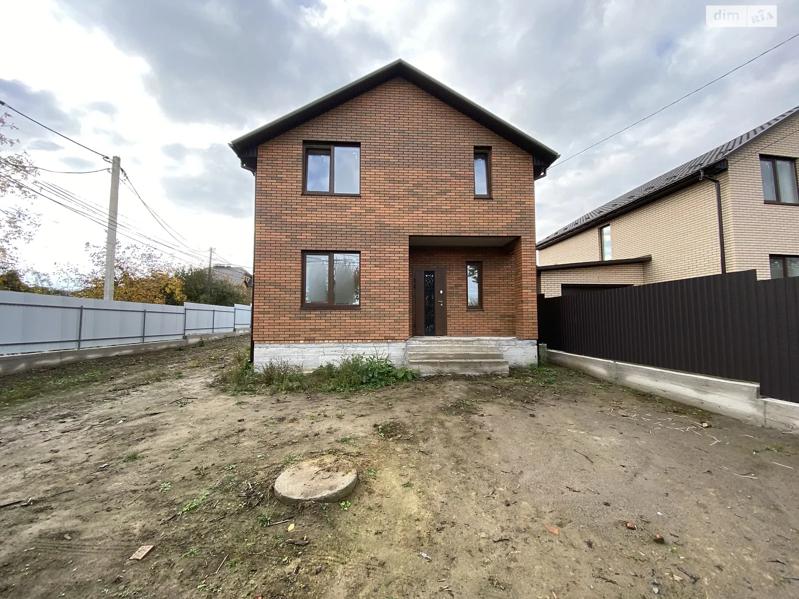 Продается дом на 2 этажа 126 кв. м с мансардой, цена: 92000 $ - фото 1