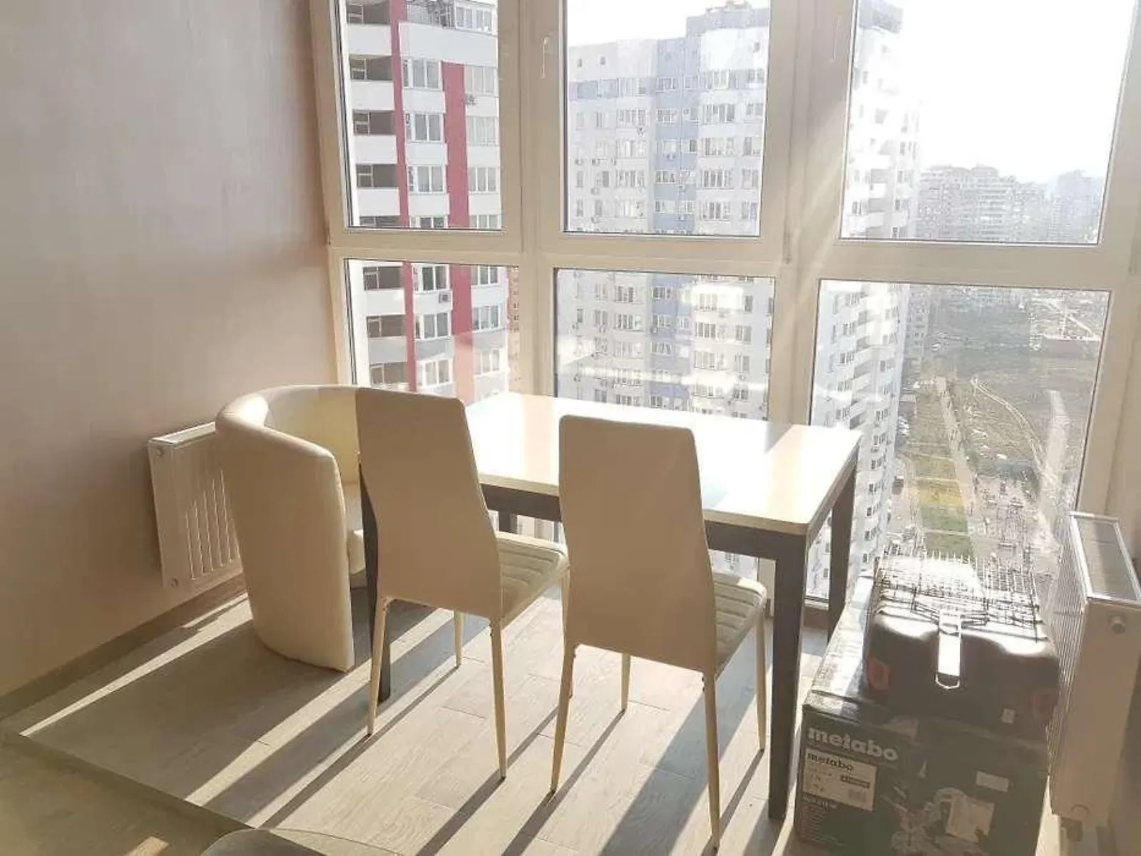 Продается 2-комнатная квартира 52 кв. м в Киеве, ул. Михаила Романова, 2