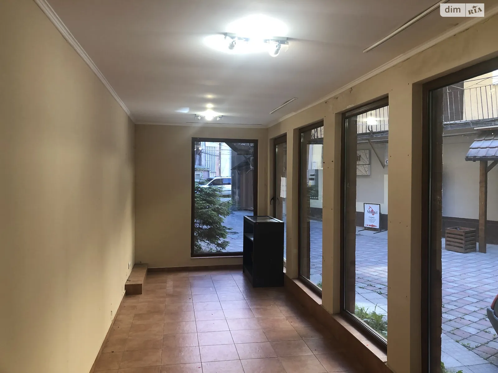 Продається офіс 17.5 кв. м в бізнес-центрі, цена: 27000 $ - фото 1