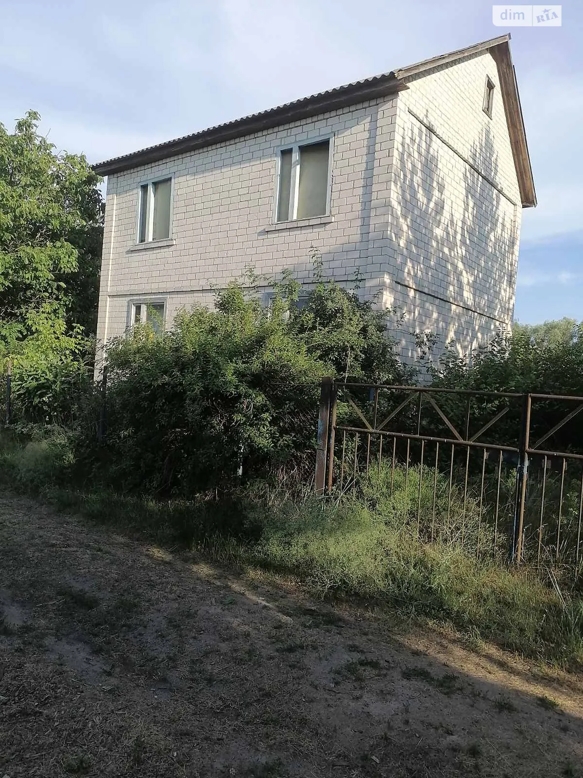 Продається будинок 2 поверховий 70 кв. м з гаражем, цена: 6500 $