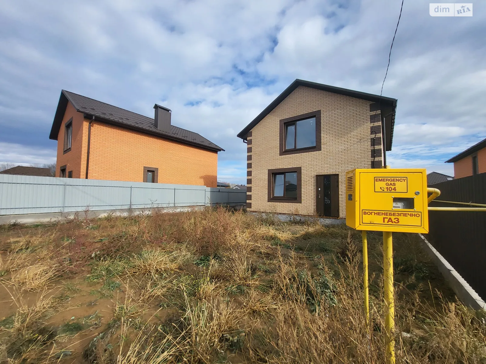 Продается дом на 2 этажа 115 кв. м с бассейном, цена: 85000 $ - фото 1