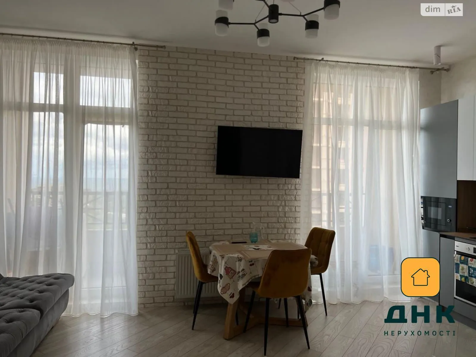 Продается 1-комнатная квартира 36 кв. м в Одессе, пер. Курортный, 1 - фото 1