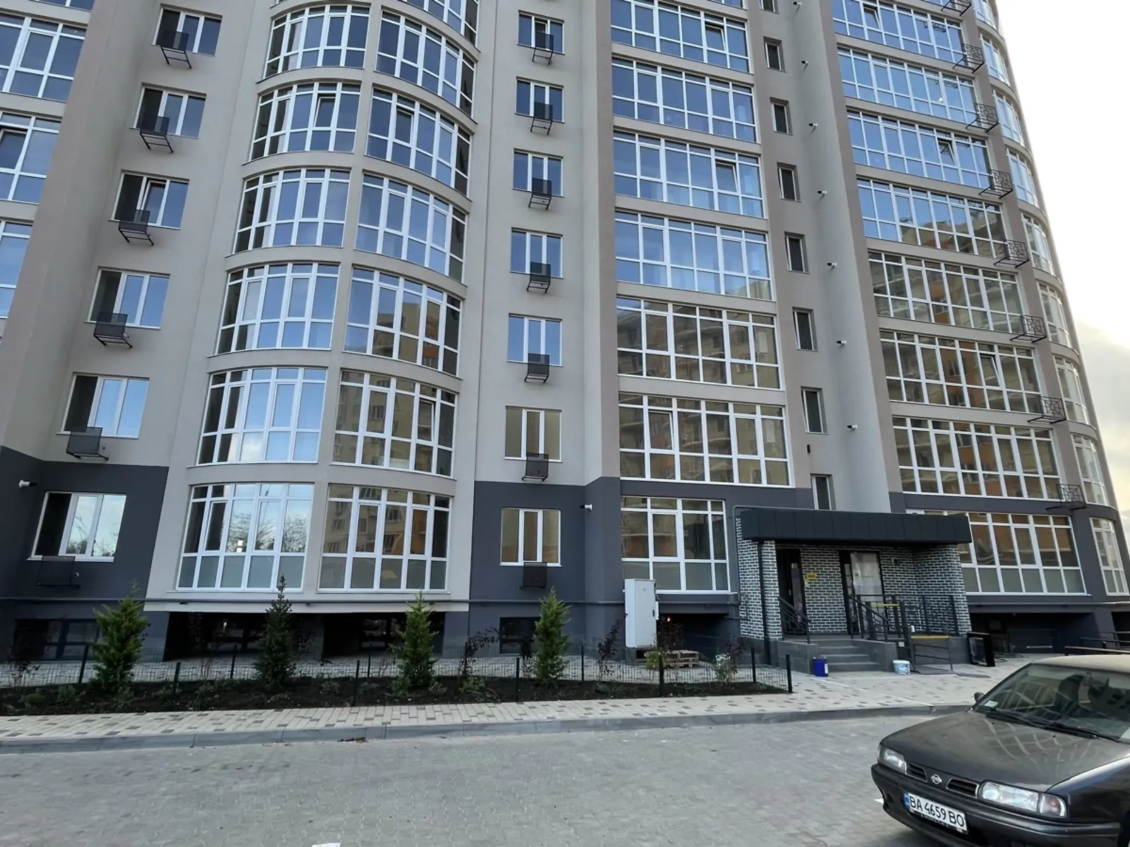 Продається 2-кімнатна квартира 76.27 кв. м у Одесі, вул. Палія Семена