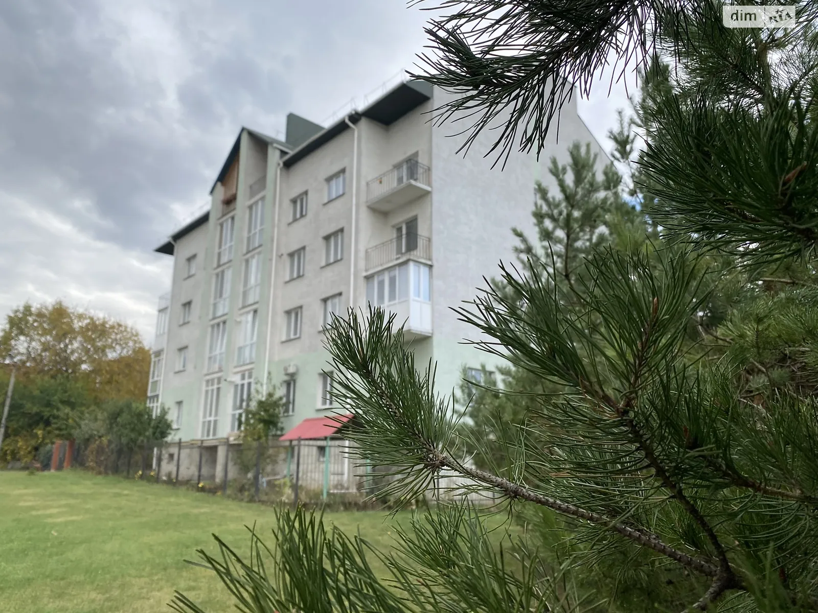 3-комнатная квартира 107 кв. м в Тернополе, ул. Загребельная - фото 1