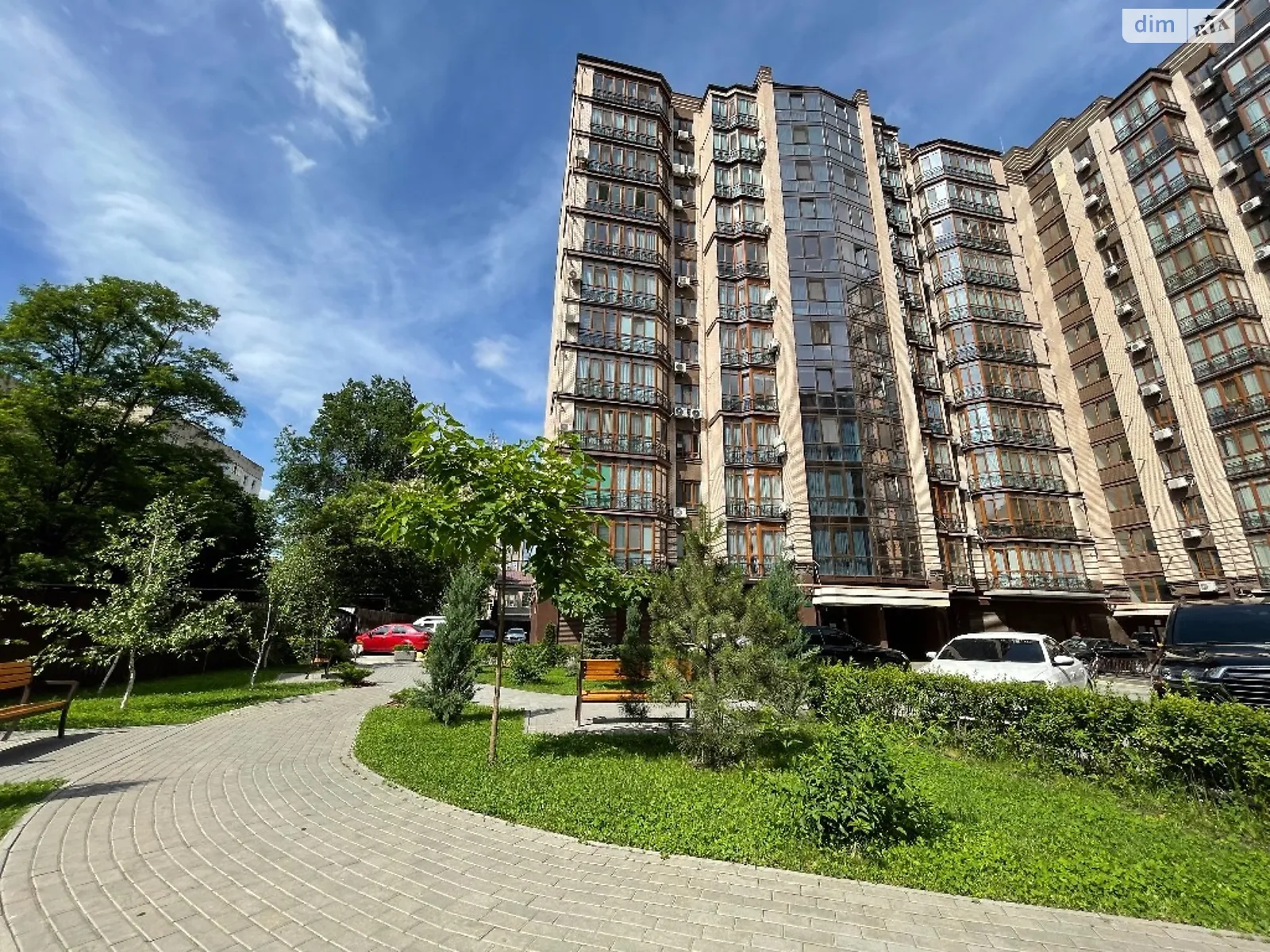 Продается 2-комнатная квартира 82 кв. м в Днепре, ул. Антоновича Владимира, 36