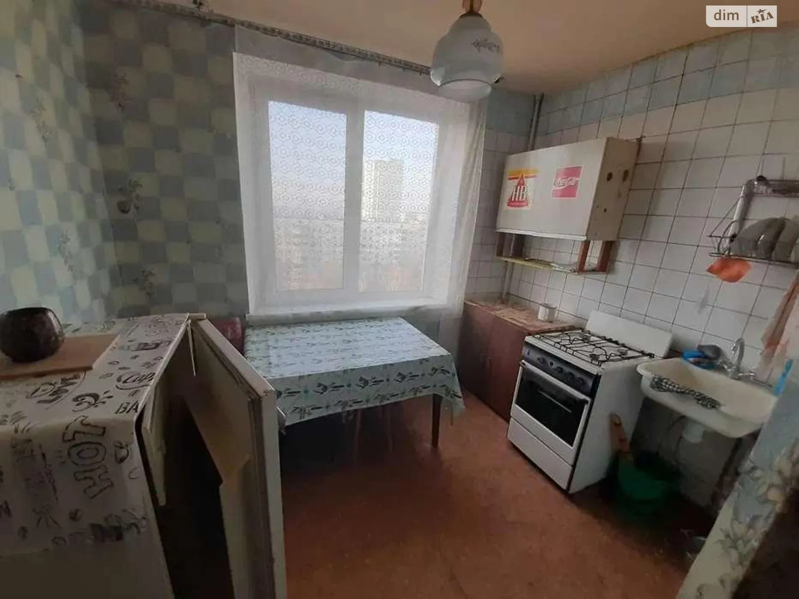 Продается 1-комнатная квартира 33 кв. м в Харькове, ул. Героев Труда, 17 - фото 1