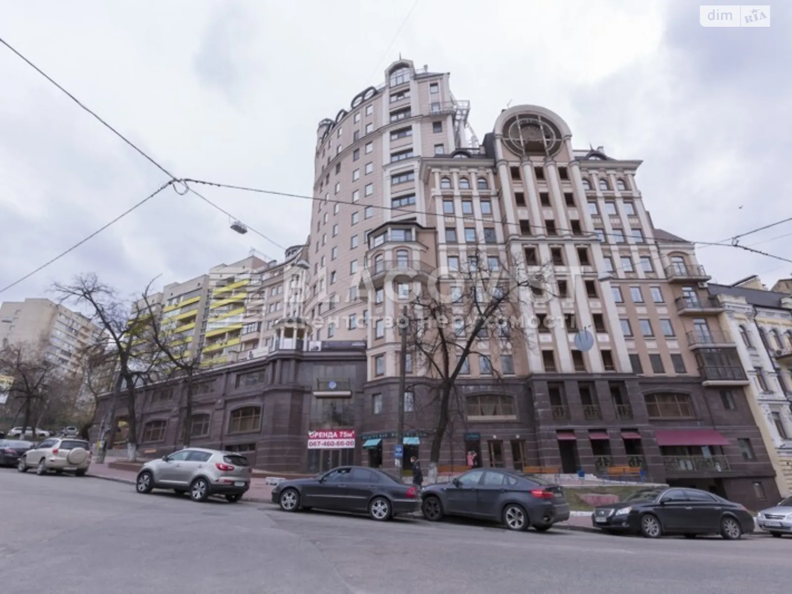 Продается 3-комнатная квартира 127.5 кв. м в Киеве, ул. Гетмана Павла Скоропадского(Льва Толстого), 39