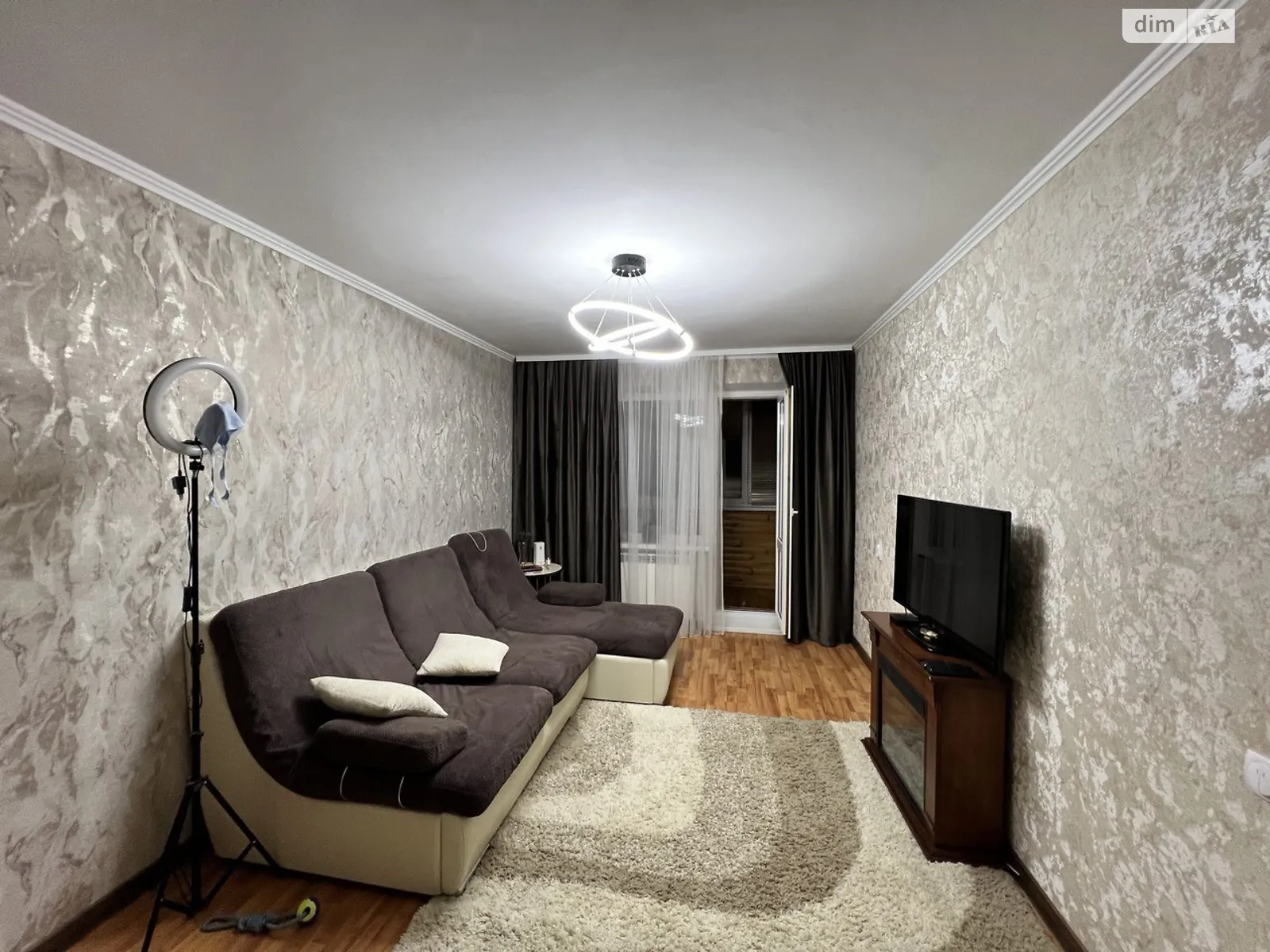 Продается 2-комнатная квартира 54 кв. м в Виннице, ул. Келецкая, 128 - фото 1