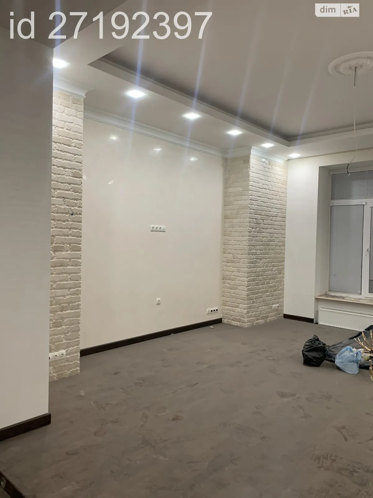 Продается 3-комнатная квартира 140 кв. м в Одессе, бул. Лидерсовский