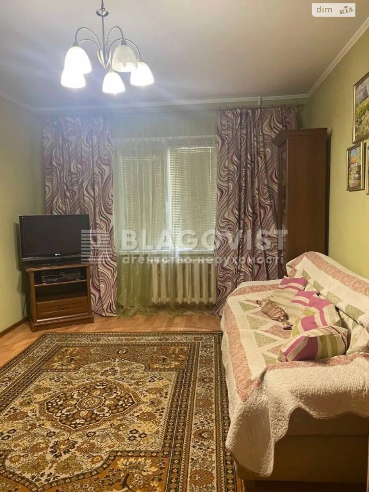 Продается 2-комнатная квартира 67 кв. м в Киеве, ул. Драгоманова, 12