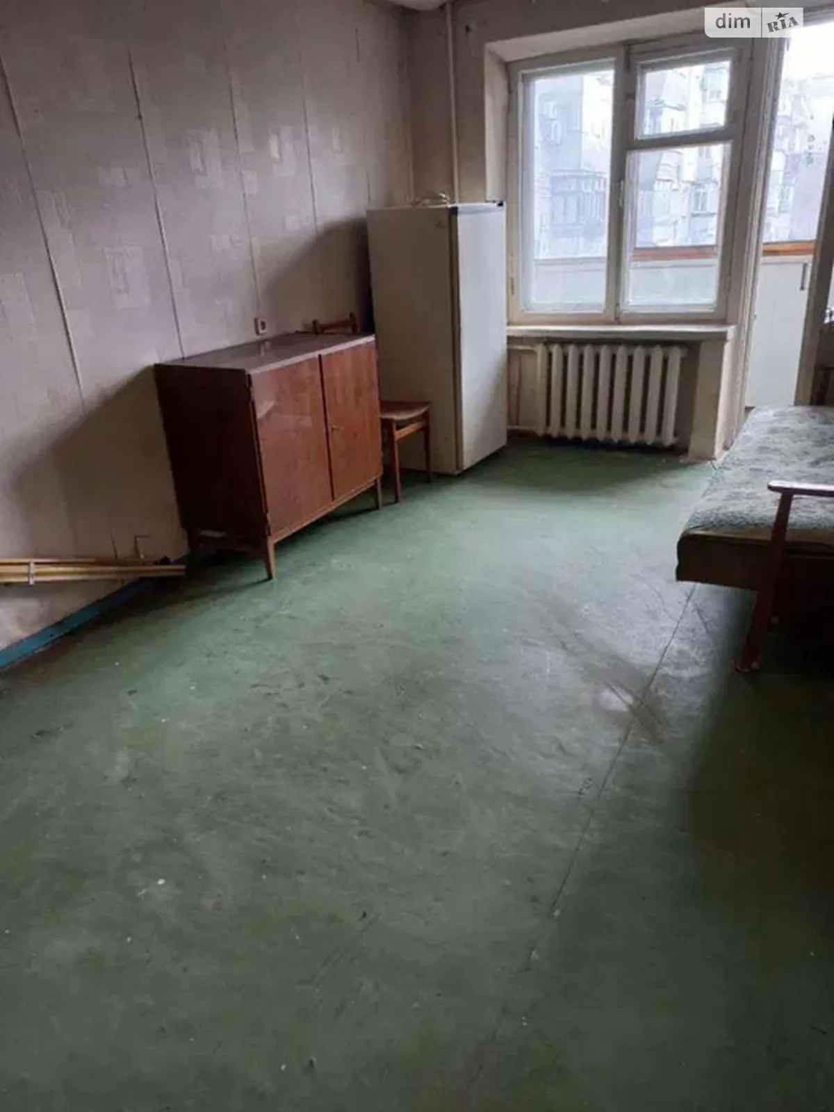 Продается 1-комнатная квартира 30.3 кв. м в Днепре, ул. Котляревского