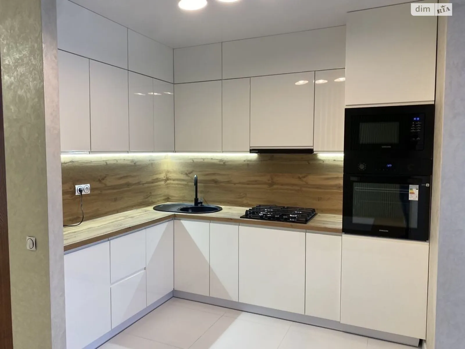 Продается 1-комнатная квартира 42 кв. м в Хмельницком, пер. Проскуровского Подполья - фото 1