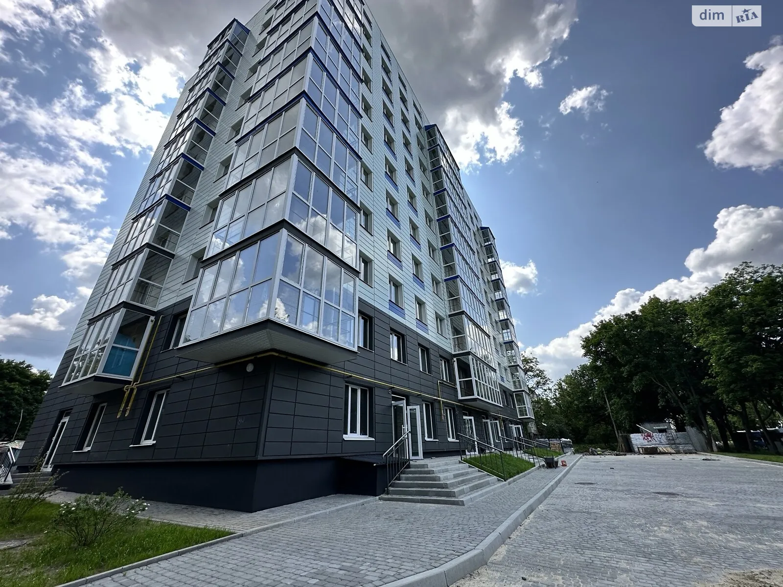 Продается 2-комнатная квартира 57 кв. м в Полтаве, ул. Великотырновская, 4А - фото 1
