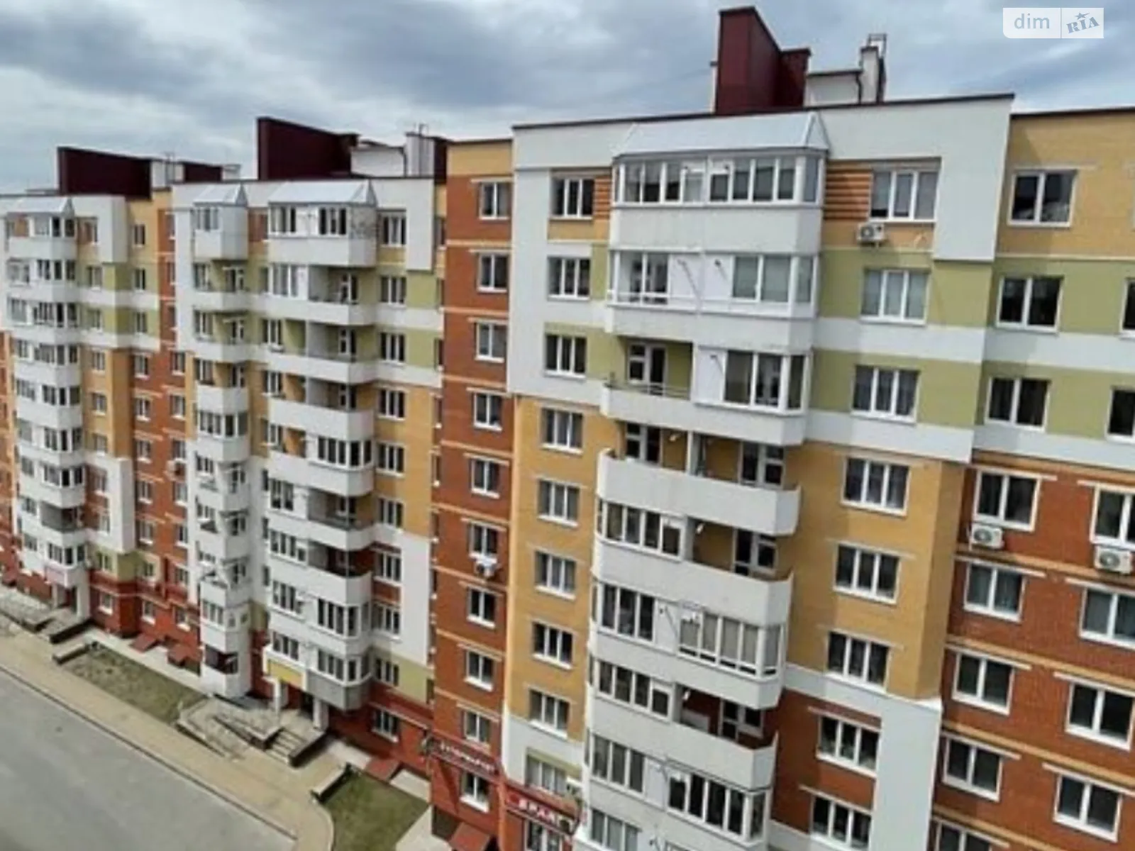 2-кімнатна квартира 68 кв. м у Тернополі, вул. Тролейбусна