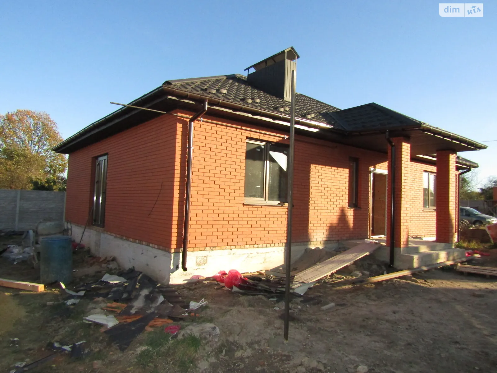 Продается одноэтажный дом 103 кв. м с камином, цена: 75000 $ - фото 1