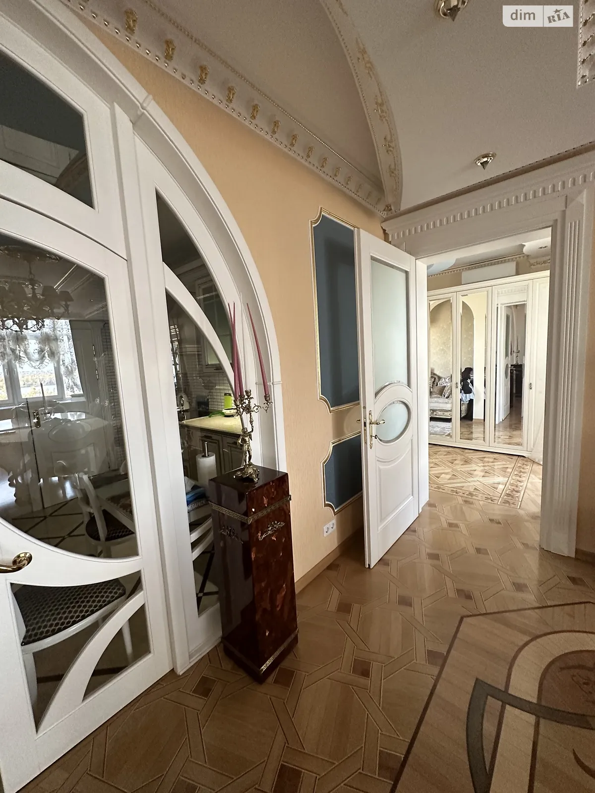Продається 3-кімнатна квартира 140 кв. м у Києві - фото 3