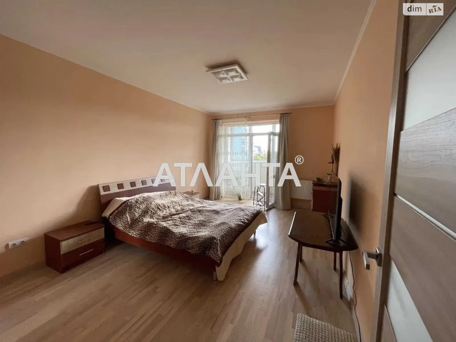 Продается 2-комнатная квартира 67 кв. м в Львове, цена: 110000 $