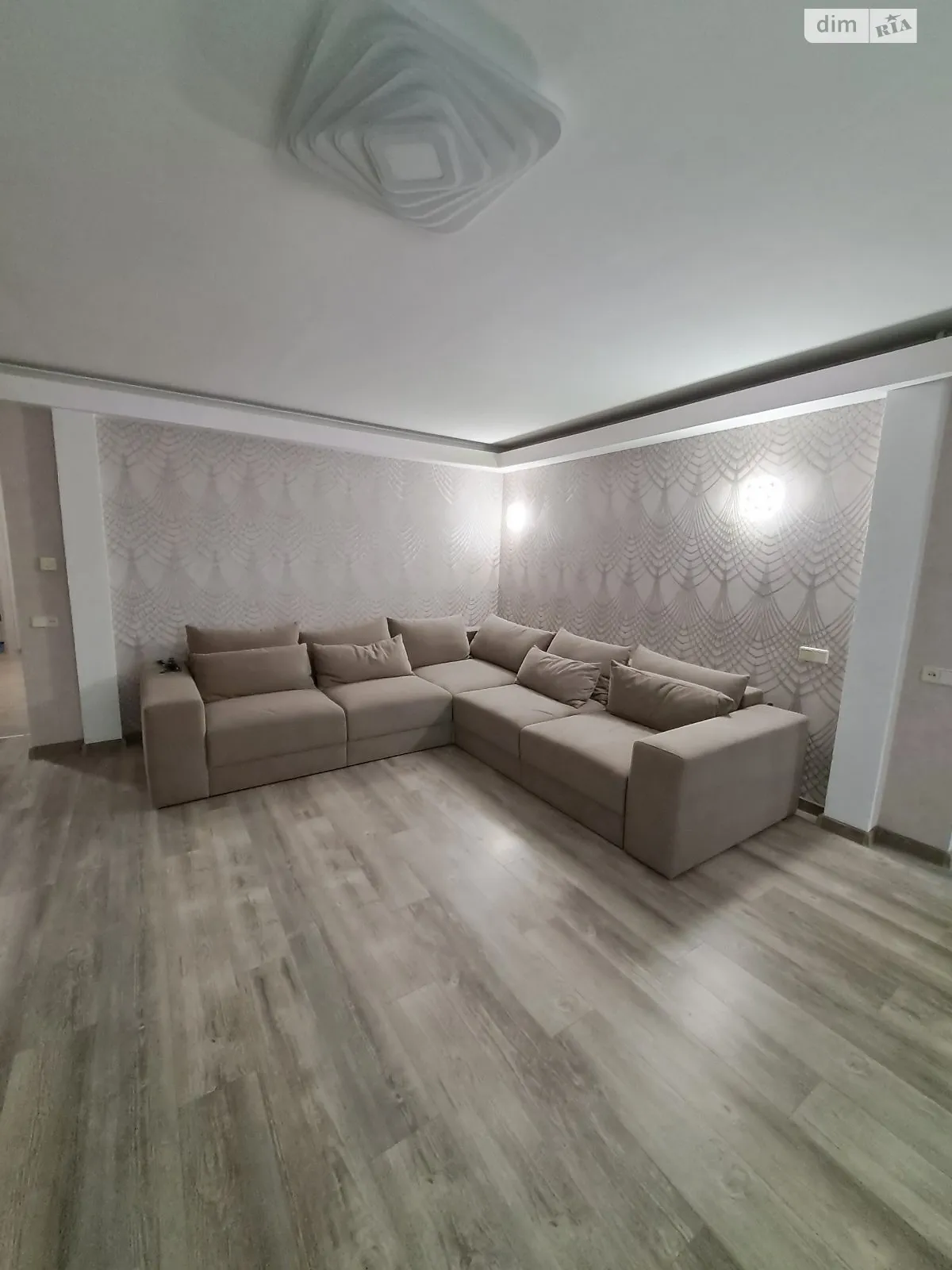 Продается 3-комнатная квартира 99 кв. м в Кропивницком - фото 3