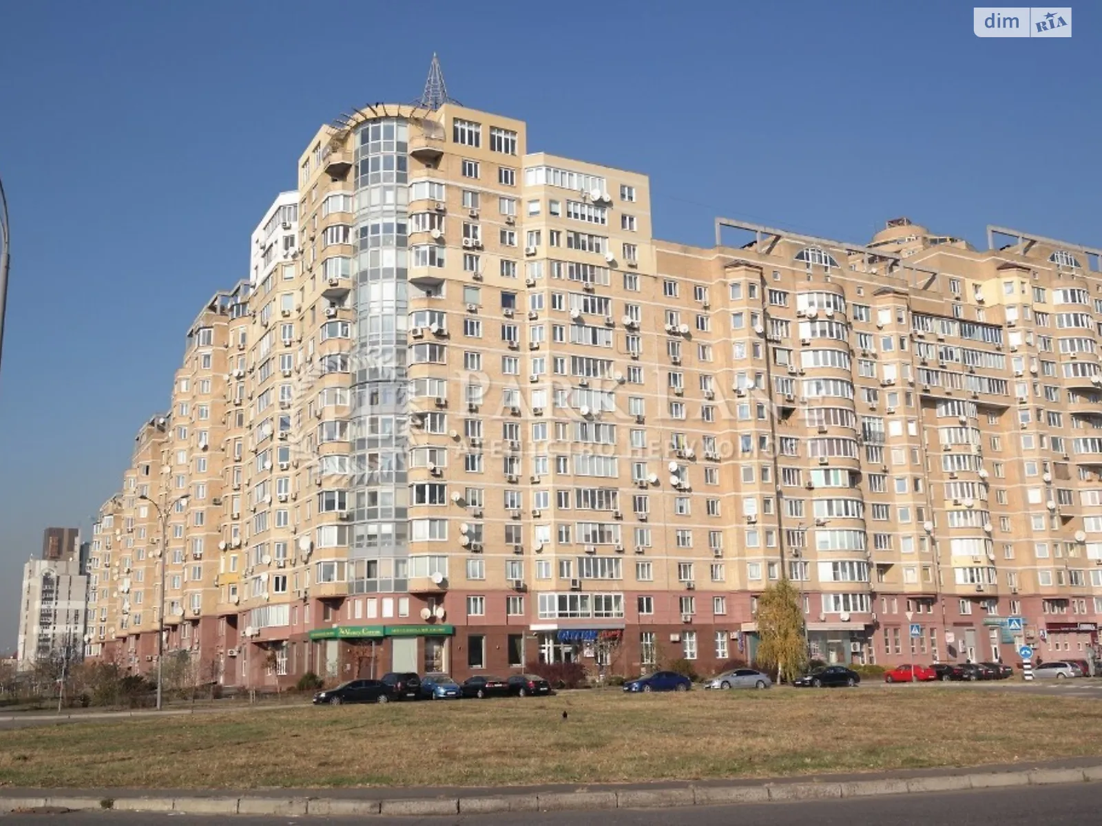 Продается 2-комнатная квартира 82 кв. м в Киеве, ул. Никольско-Слободская, 4Д