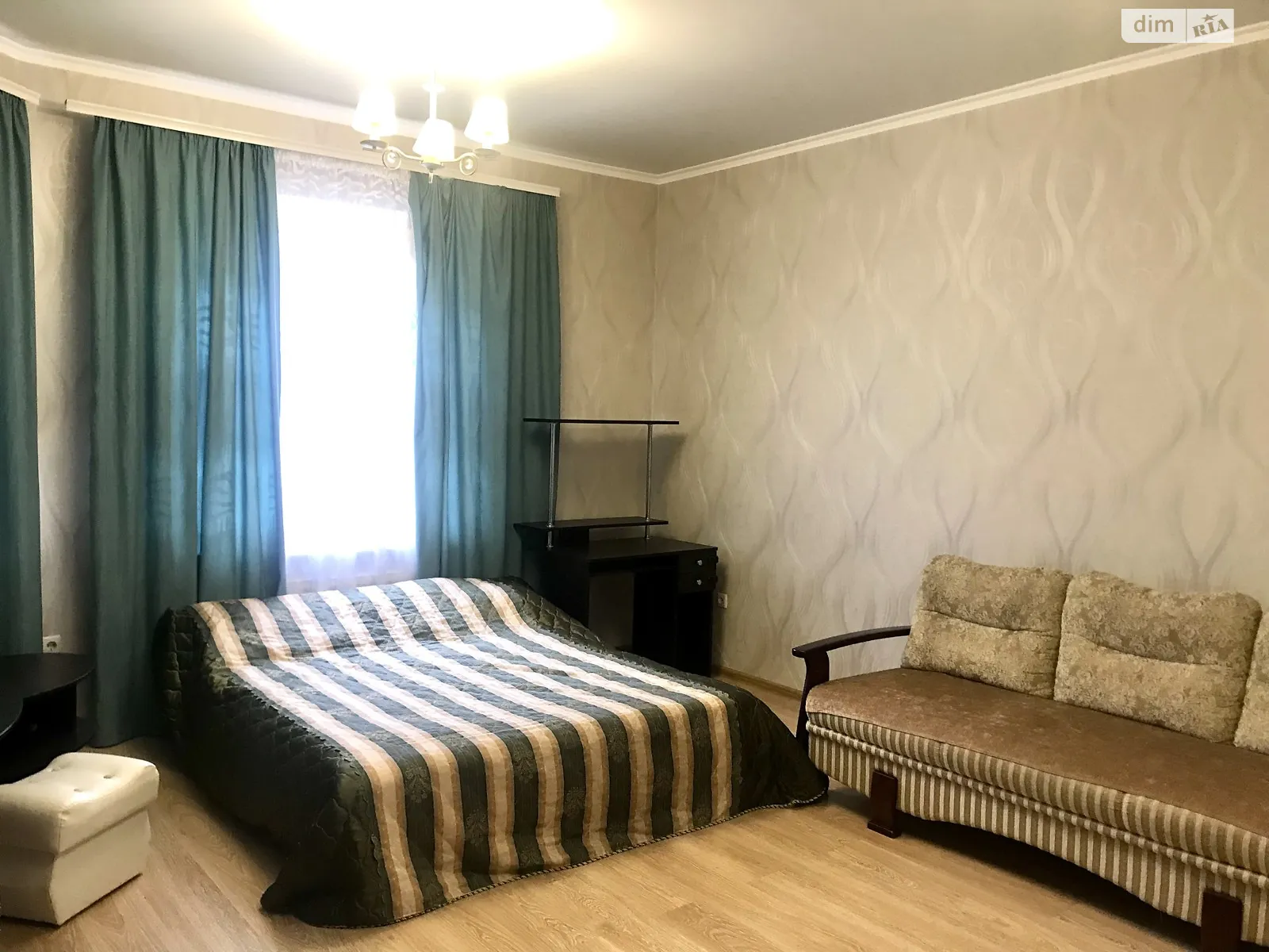 Продается 2-комнатная квартира 65 кв. м в Черноморске - фото 3