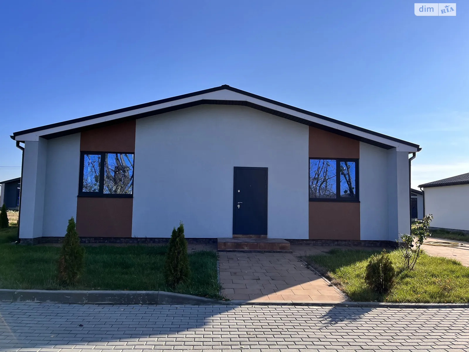 Продається одноповерховий будинок 95.2 кв. м з садом, цена: 61900 $ - фото 1