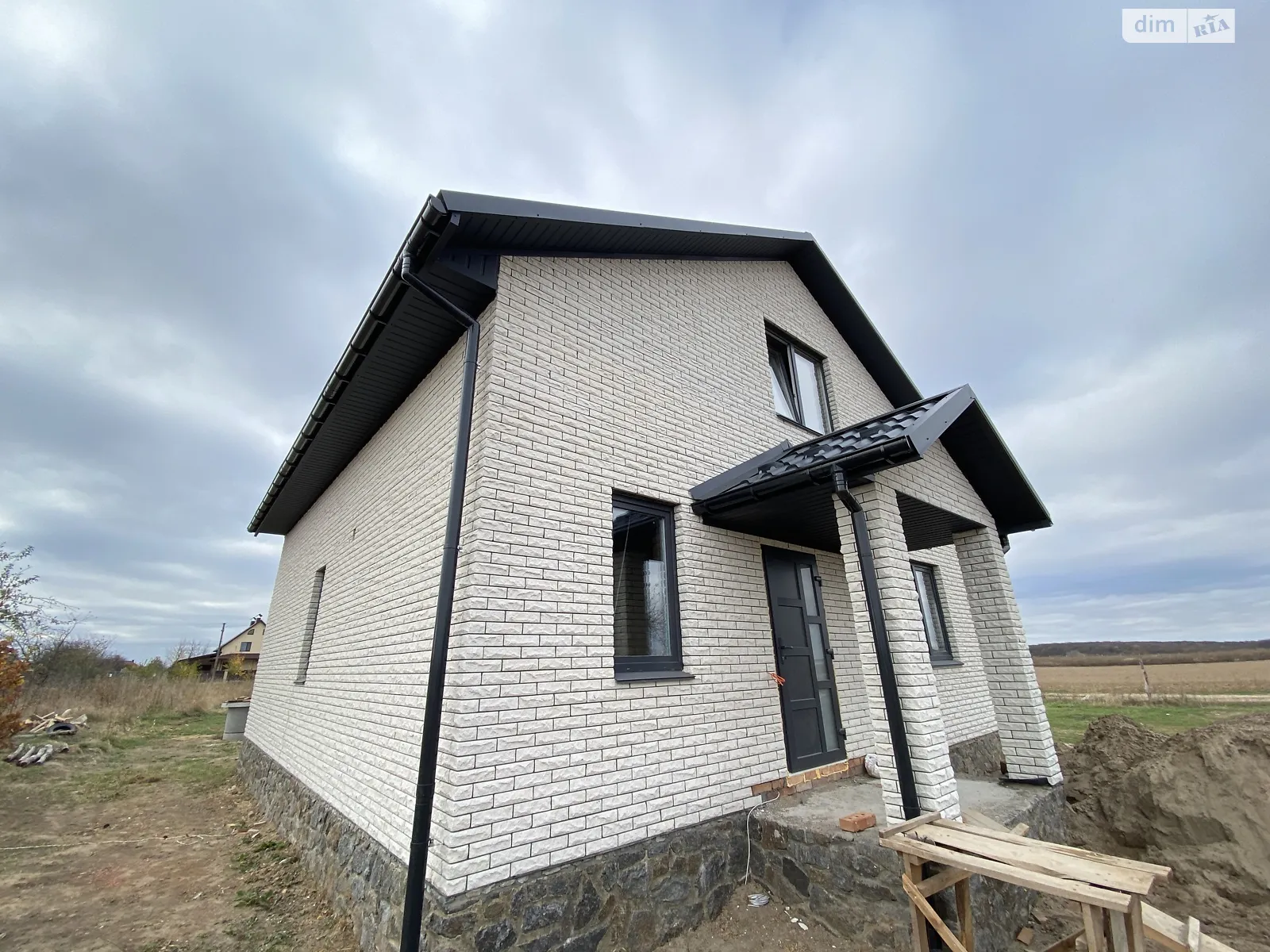 Продається будинок 2 поверховий 115 кв. м з каміном - фото 3