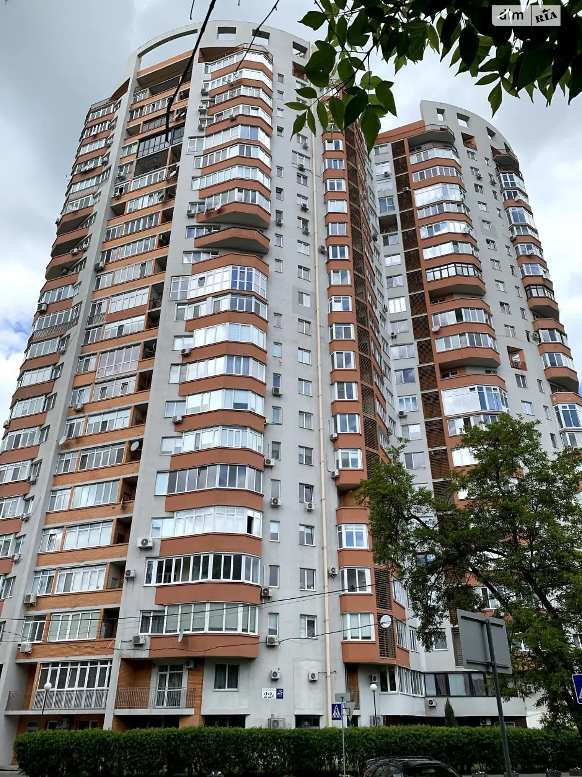 Продается 3-комнатная квартира 140 кв. м в Харькове, ул. Культуры, 22Б