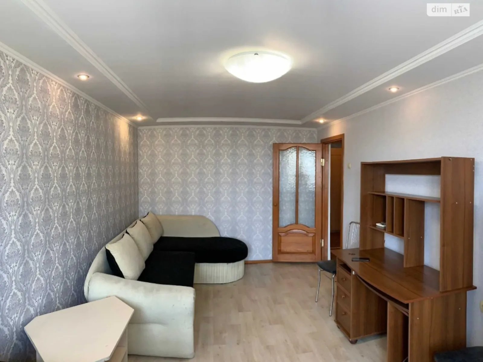 Продается 1-комнатная квартира 45 кв. м в Одессе, ул. Яши Гордиенко - фото 1