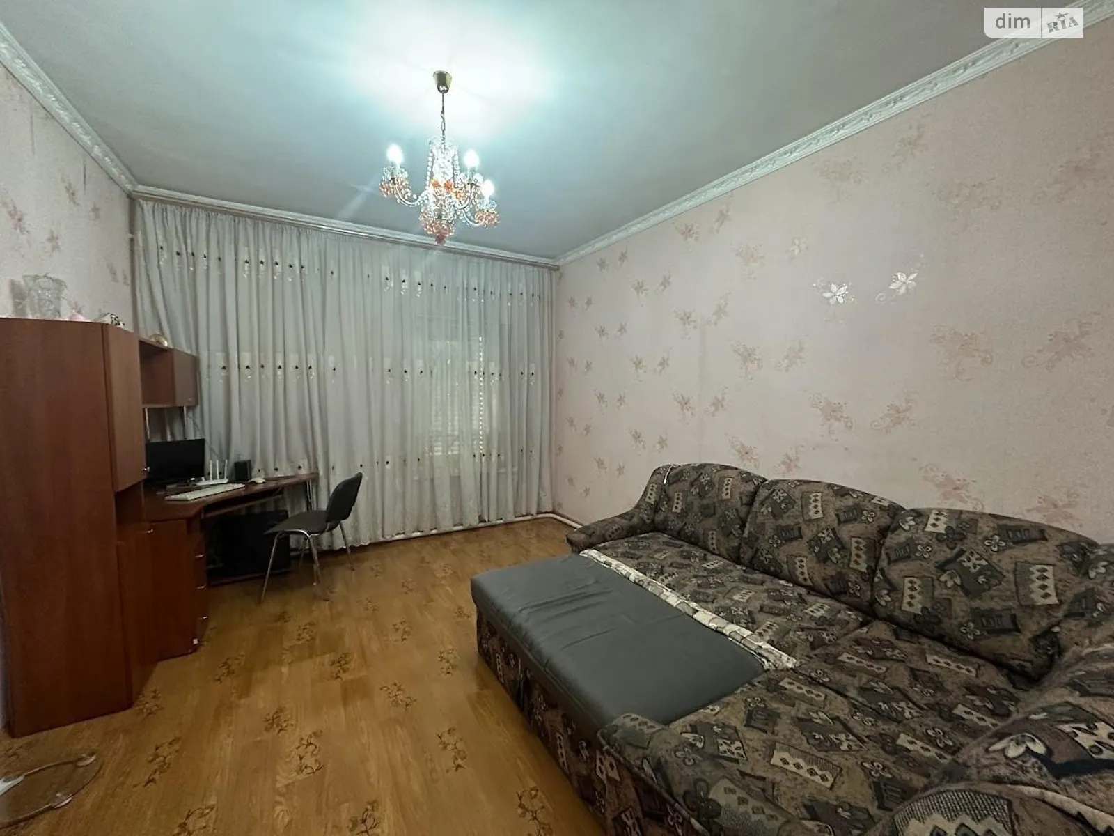 Продается 2-комнатная квартира 53 кв. м в Одессе, ул. Косвенная, 39