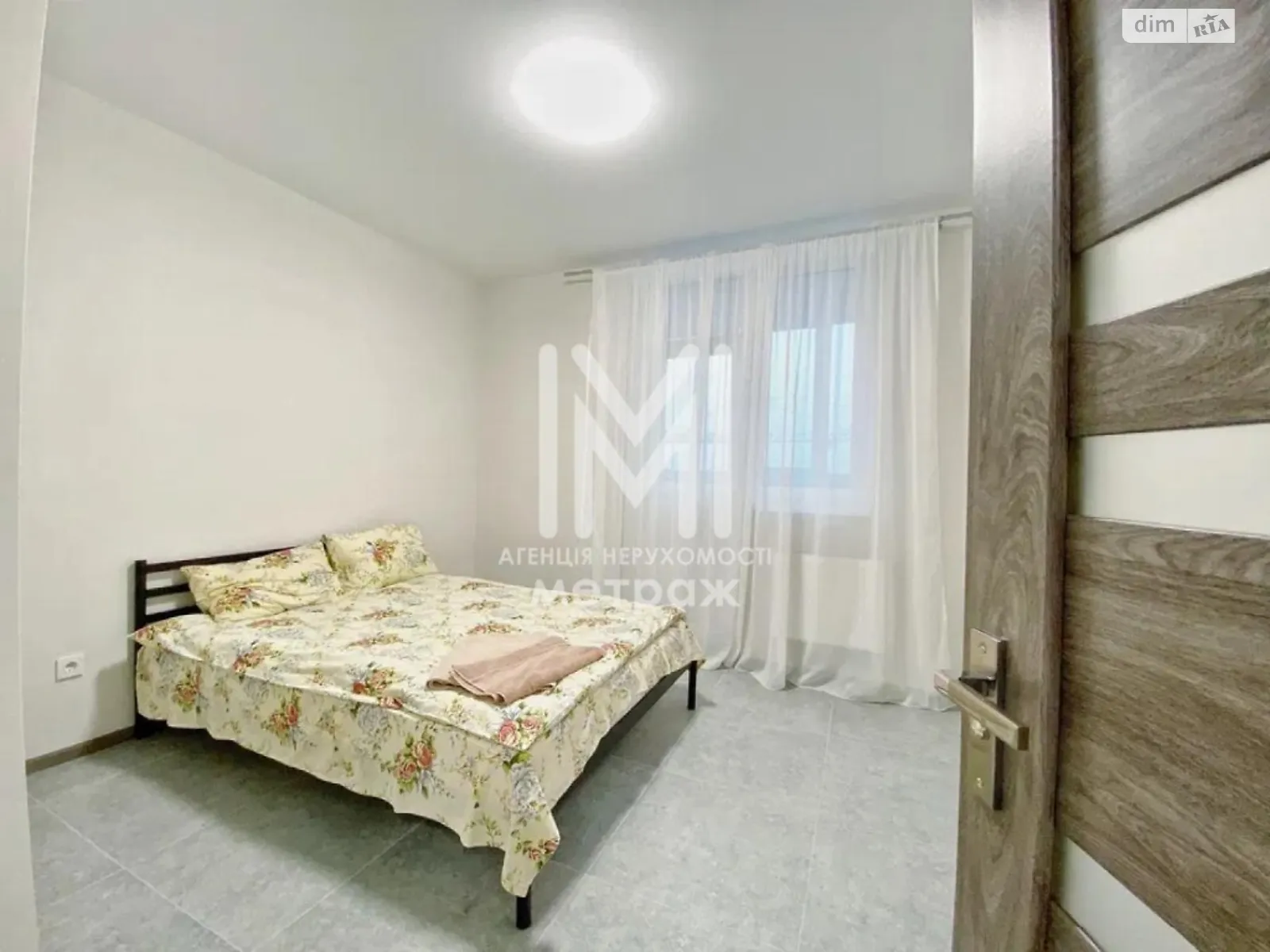 Продается 2-комнатная квартира 64 кв. м в Киеве, ул. Михаила Максимовича, 3Г