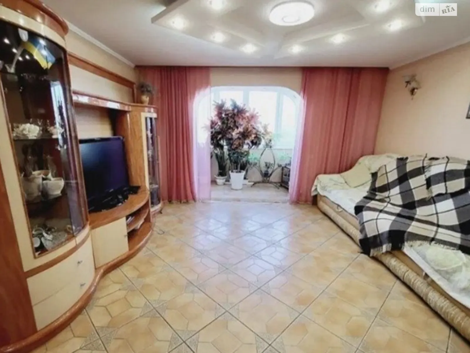 Продается 2-комнатная квартира 69 кв. м в Виннице, просп. Коцюбинского